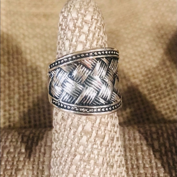 Silver Ring - Picture 1 of 4